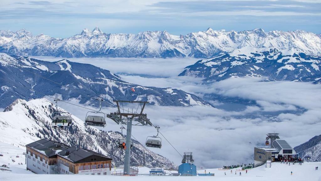 Adler Kaprun, Golf 'N' Ski And Mountain Biking. Eksteriør bilde